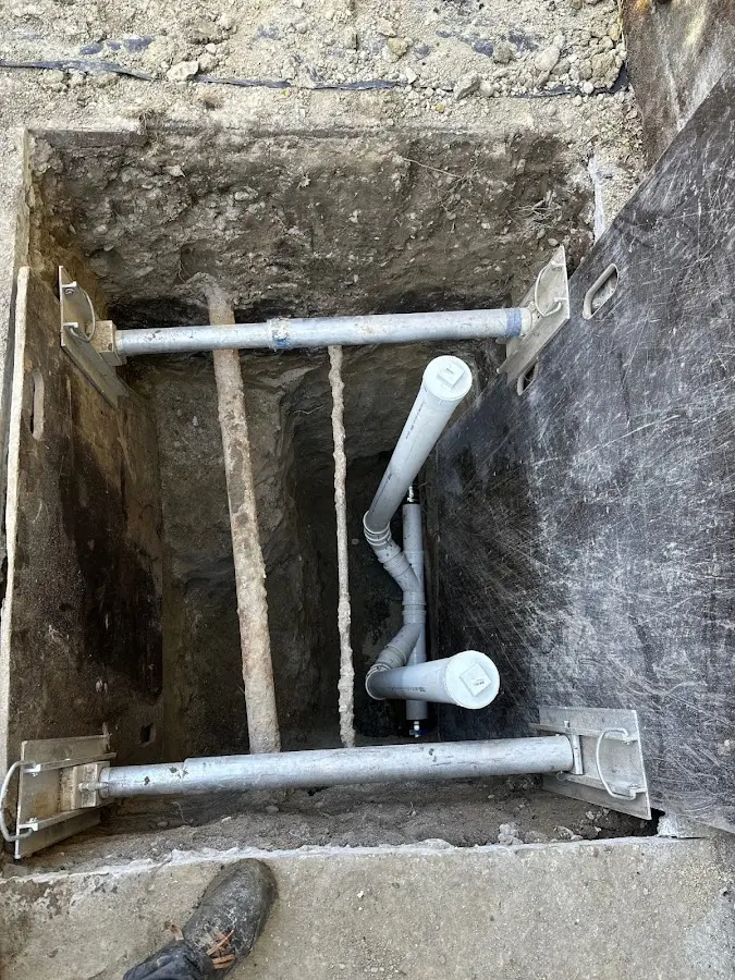 Experienced plumber completing Gas Line Repair work in Solon
